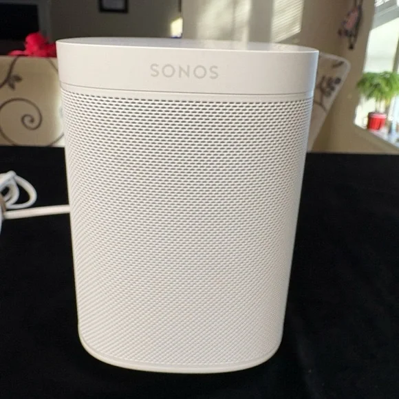 Sonos One, S2 WIFI Wireless Smart Speaker W/Alexa - Picture 6 of 8